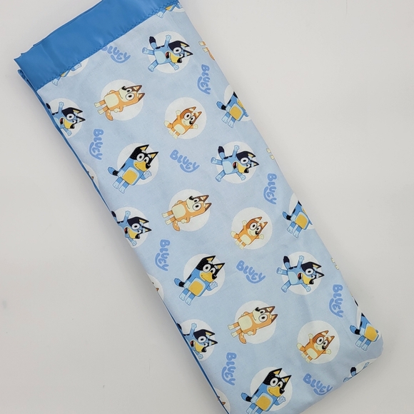 Extra Large Lovely Bluey & friends cotton Kids blanket,satin binding blank… - Picture 6 of 16